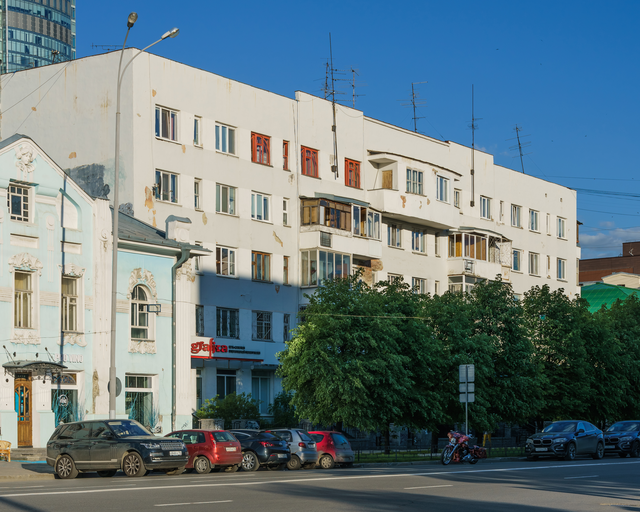 <<МНОГОКВАРТИРНЫЙ ДОМ>>)